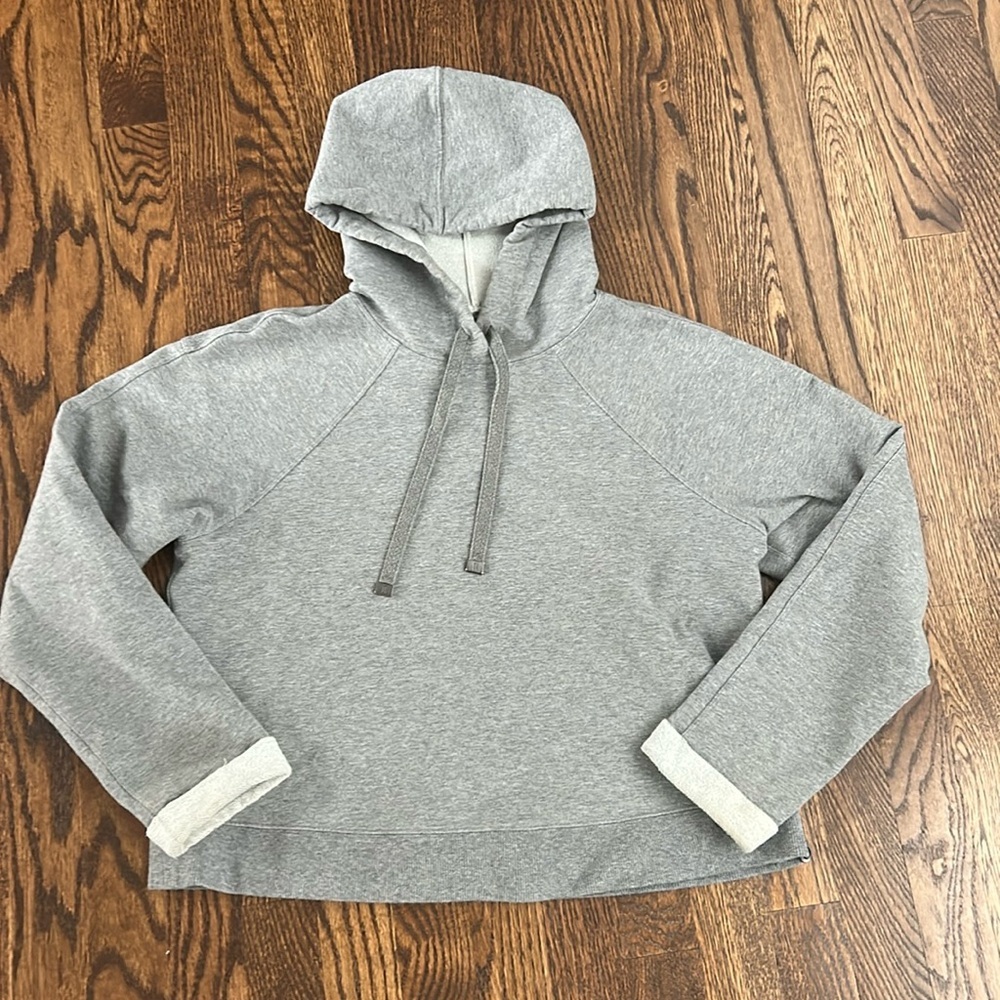 Kit and Ace crop sweatshirt size 4